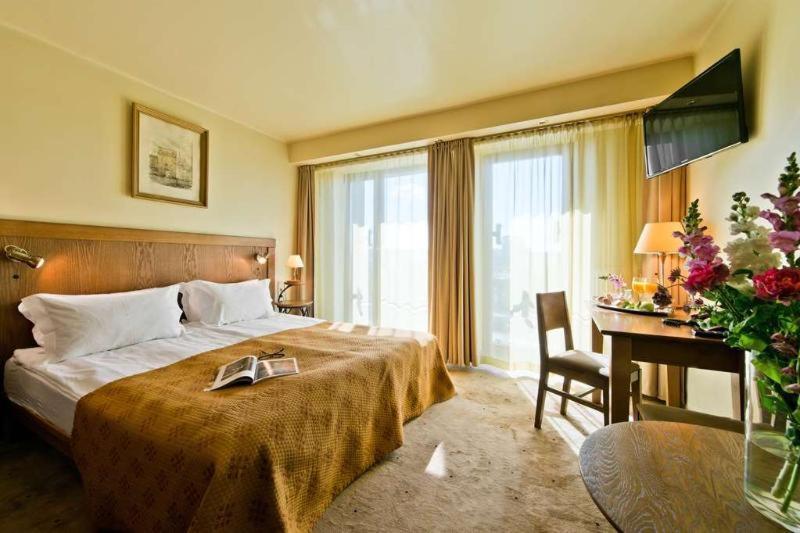 Western Hotel VNO