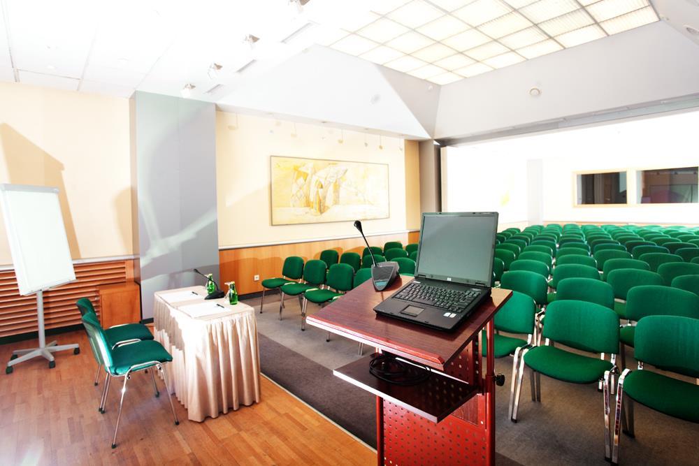 Western Hotel 4*